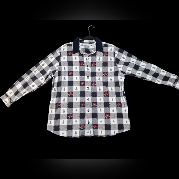 dressbarn Tops - Dressbarn Black and White Plaid Poinsetta And Christmas Tree Shirt Size 18/20